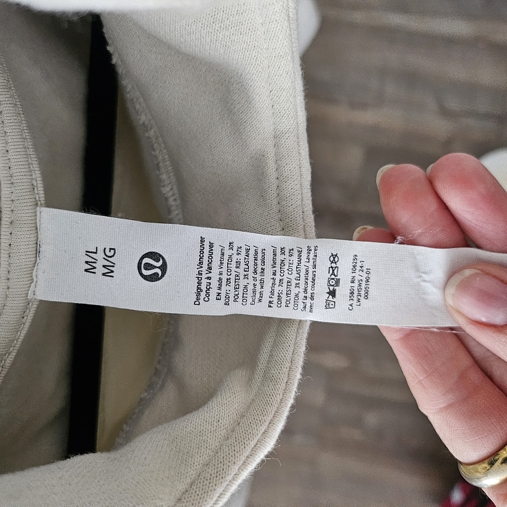 Lululemon oversized cropped scuba hoodie in bone, Size M/L - Picture 4 of 4